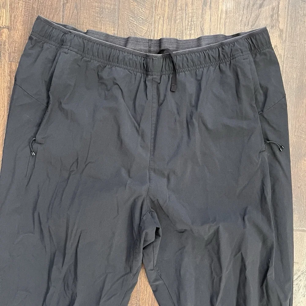 REI‎ XL Charcoal Black Mens Athletic Pants Lightweight Breathable Outdoors Co-op